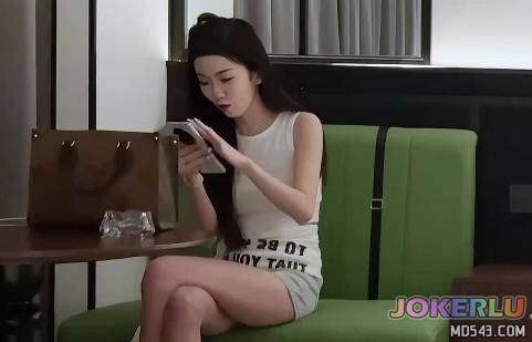  约网红小妹气质优雅兔女郎制服后入 7BOSS